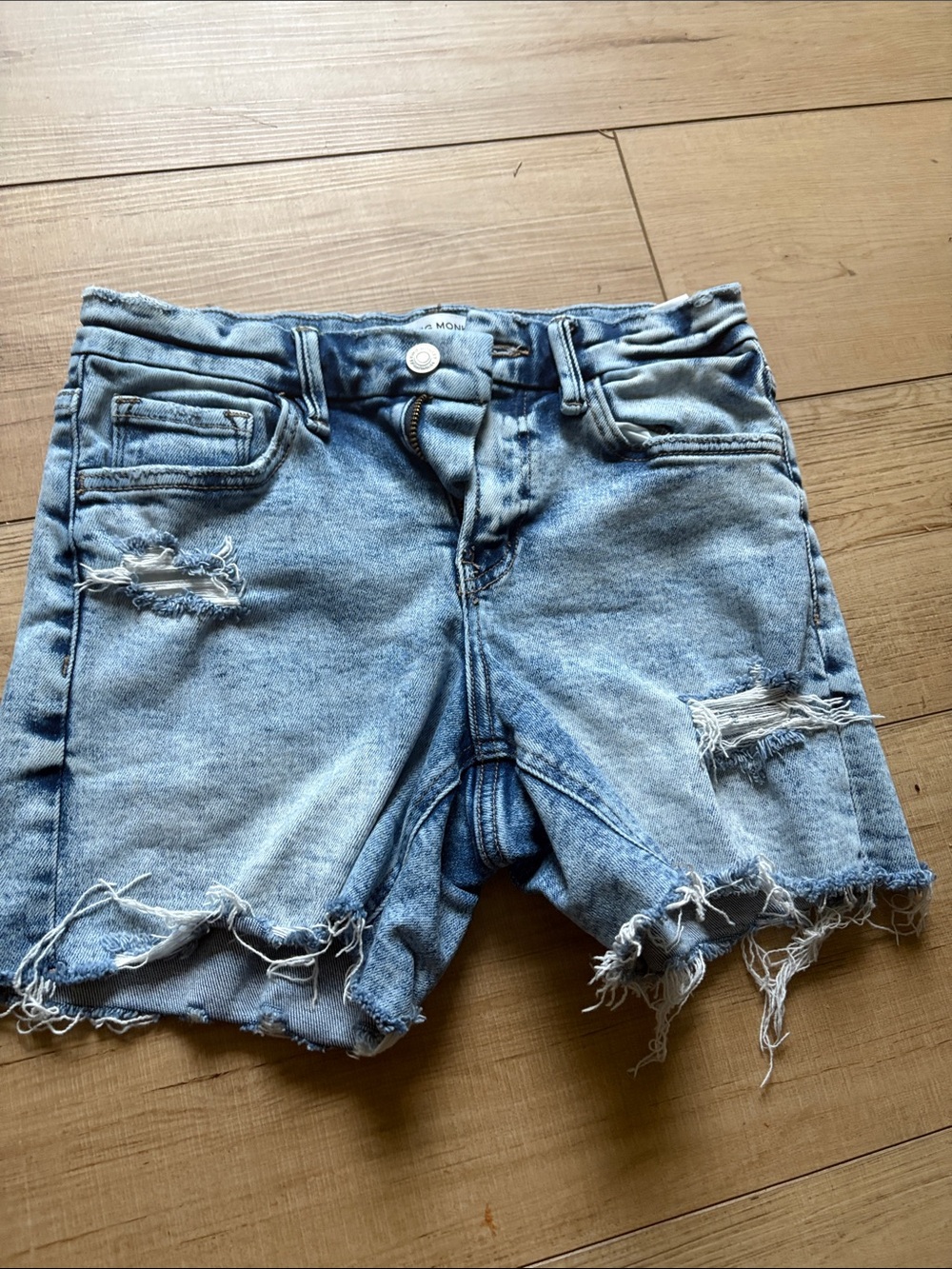 Flying monkey Jean shorts size 26